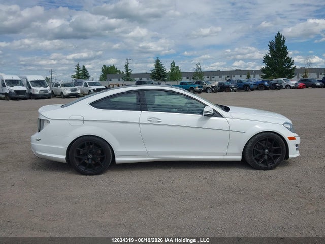 Aukcja sprzedaży 2015 Mercedes-benz C 350 4matic, vin: WDDGJ8JB4FG406850, numer aukcji: 12634319