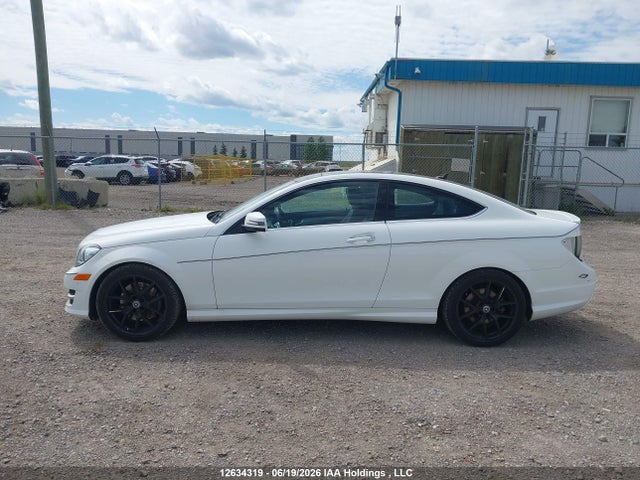 Aukcja sprzedaży 2015 Mercedes-benz C 350 4matic, vin: WDDGJ8JB4FG406850, numer aukcji: 12634319