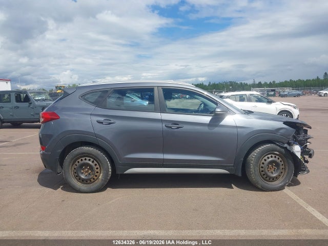 KM8J3CA44JU770402 Hyundai Tucson Limited/sport And Eco/se