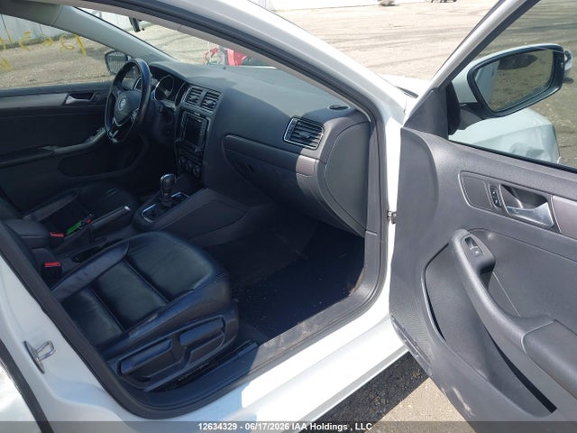 Aukcja sprzedaży 2017 Volkswagen Jetta 1.8 Tsi Highline, vin: 3VWL17AJ3HM410453, numer aukcji: 12634329
