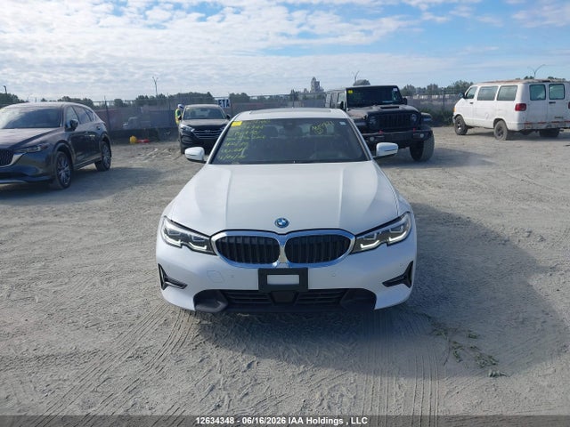 2022 Bmw 330e Xdrive მანქანა იყიდება აუქციონზე, vin: WBA5P9C07NFM04321, აუქციონის ნომერი: 12634348