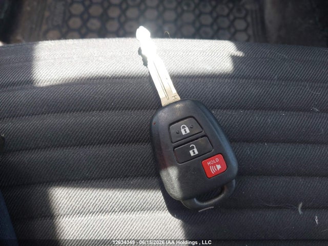 2018 Toyota Yaris Le მანქანა იყიდება აუქციონზე, vin: VNKKTUD31JA091830, აუქციონის ნომერი: 12634349