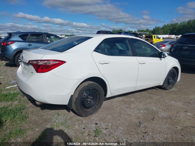 2018 Toyota Corolla Le მანქანა იყიდება აუქციონზე, vin: 2T1BURHE7JC122735, აუქციონის ნომერი: 12634424