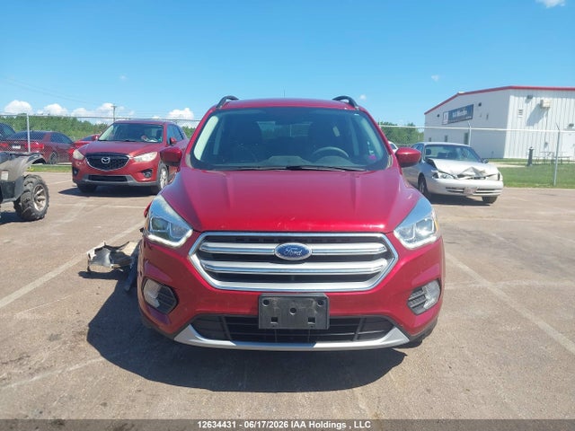 Продажа на аукционе авто 2017 Ford Escape Se, vin: 1FMCU9GD6HUA71833, номер лота: 12634431