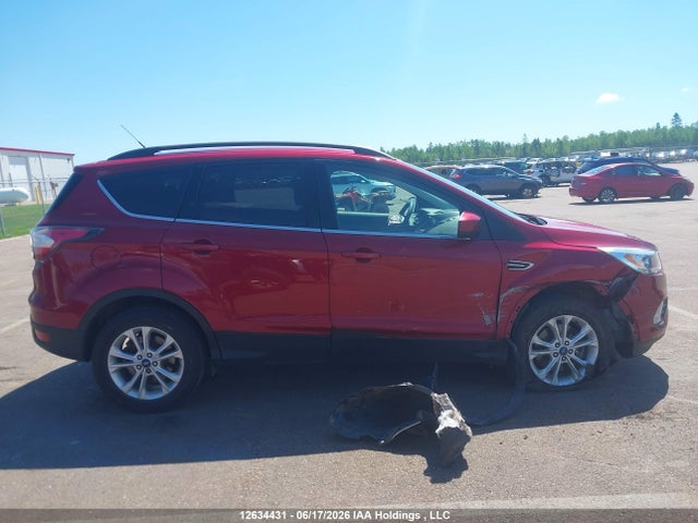 Продажа на аукционе авто 2017 Ford Escape Se, vin: 1FMCU9GD6HUA71833, номер лота: 12634431
