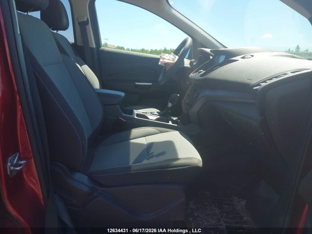 Продажа на аукционе авто 2017 Ford Escape Se, vin: 1FMCU9GD6HUA71833, номер лота: 12634431