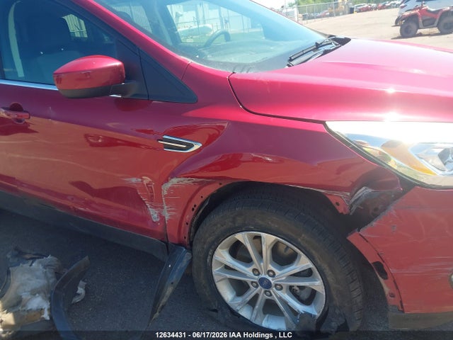 Продажа на аукционе авто 2017 Ford Escape Se, vin: 1FMCU9GD6HUA71833, номер лота: 12634431
