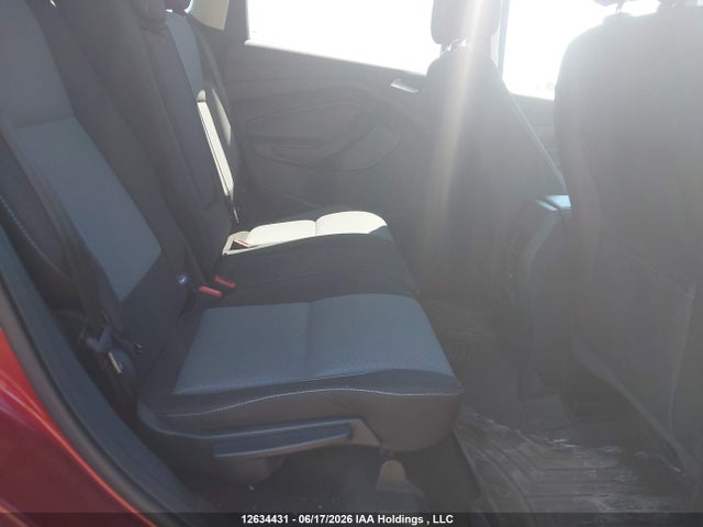 Продажа на аукционе авто 2017 Ford Escape Se, vin: 1FMCU9GD6HUA71833, номер лота: 12634431