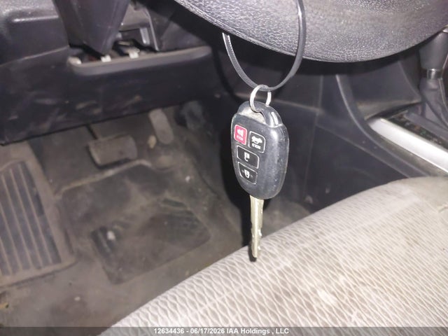 2015 Toyota Corolla Le მანქანა იყიდება აუქციონზე, vin: 2T1BURHEXFC363552, აუქციონის ნომერი: 12634436