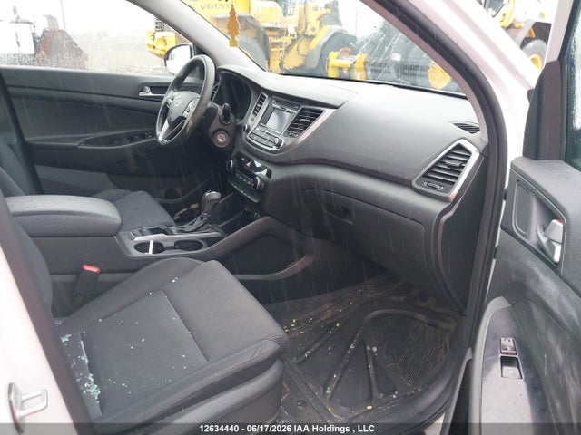 2018 Hyundai Tucson Base 2.0l მანქანა იყიდება აუქციონზე, vin: KM8J2CA47JU717048, აუქციონის ნომერი: 12634440