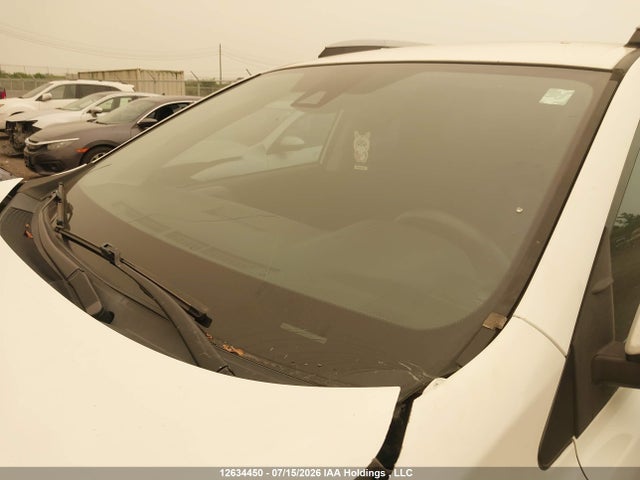 2T3ZFREV1HW313225 Toyota RAV4 LE