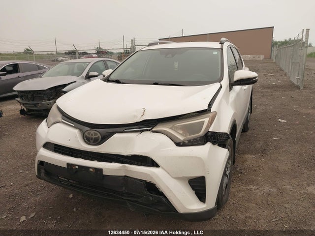2T3ZFREV1HW313225 Toyota RAV4 LE