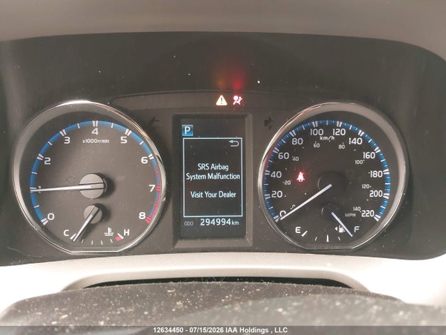 2T3ZFREV1HW313225 Toyota RAV4 LE