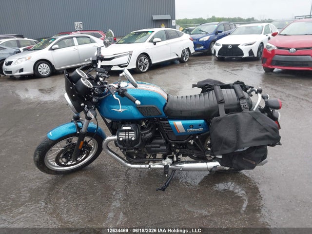 Moto Guzzi V7 Iii Special 2017 ZGULDUA09HM000071 Image 15