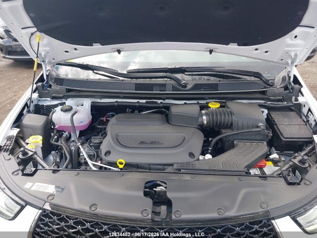 Chrysler Pacifica Limited 2026 2C4RC1GG8TR284429 Image 10