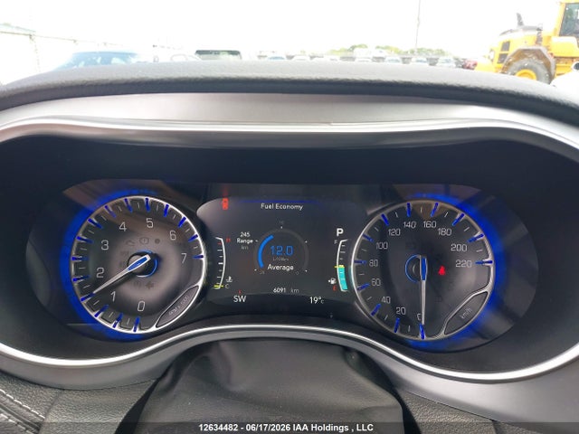 Chrysler Pacifica Limited 2026 2C4RC1GG8TR284429 Image 7