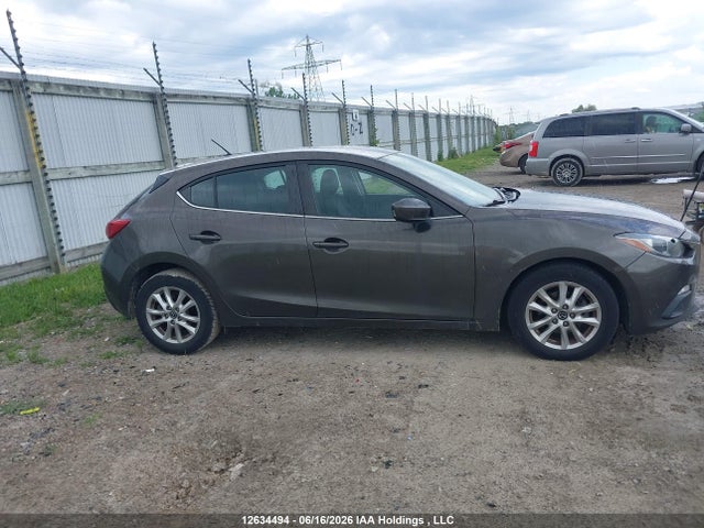 3MZBM1L79GM257688 Mazda Mazda3 Gs