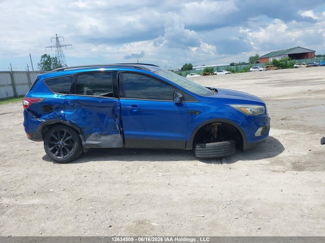 12634509 :رقم المزاد ، 1FMCU0GD8HUA06879 vin ، 2017 Ford Escape Se مزاد بيع