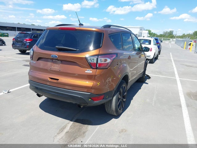 1FMCU9GD8HUE78195 Ford ESCAPE SE