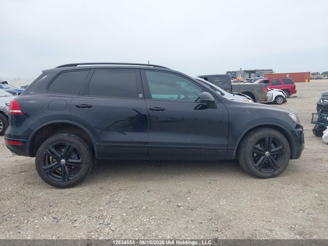 Продаж на аукціоні авто 2017 Volkswagen Touareg 3.6l Wolfsburg Edition, vin: WVGRF7BP5HD001153, номер лоту: 12634553