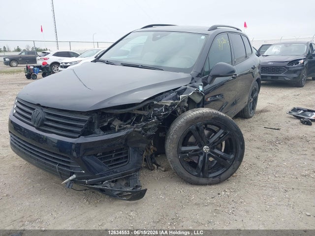Продаж на аукціоні авто 2017 Volkswagen Touareg 3.6l Wolfsburg Edition, vin: WVGRF7BP5HD001153, номер лоту: 12634553