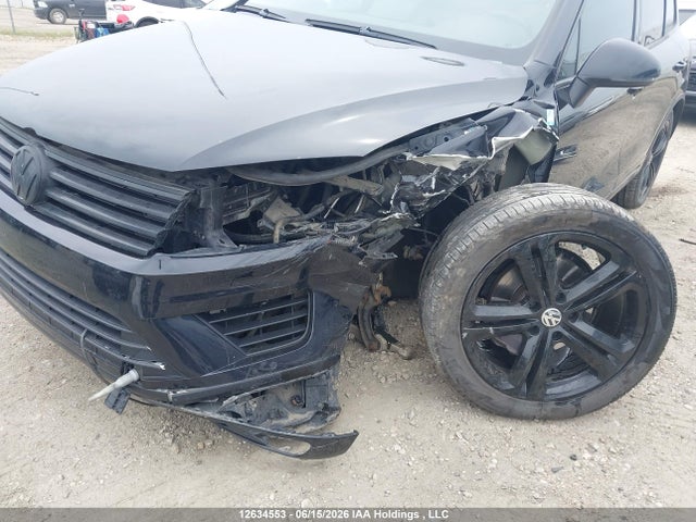 Продаж на аукціоні авто 2017 Volkswagen Touareg 3.6l Wolfsburg Edition, vin: WVGRF7BP5HD001153, номер лоту: 12634553