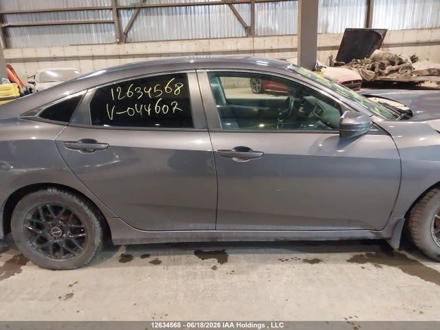 Продажа на аукционе авто 2018 Honda Civic Lx, vin: 2HGFC2E53JH044607, номер лота: 12634568