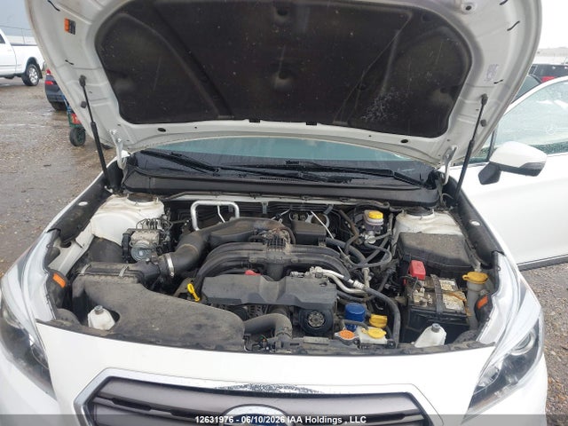 Subaru Outback 2.5i Touring 2017 4S4BSCTC8H3313233 Image 10