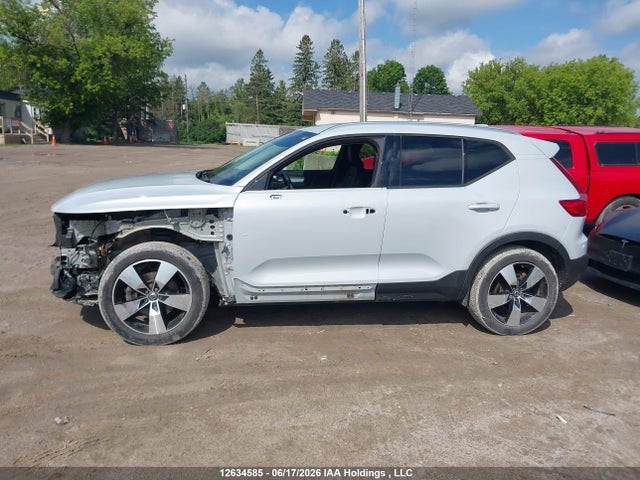 YV4AC2UK8L2175735 Volvo Xc40 T4 Momentum