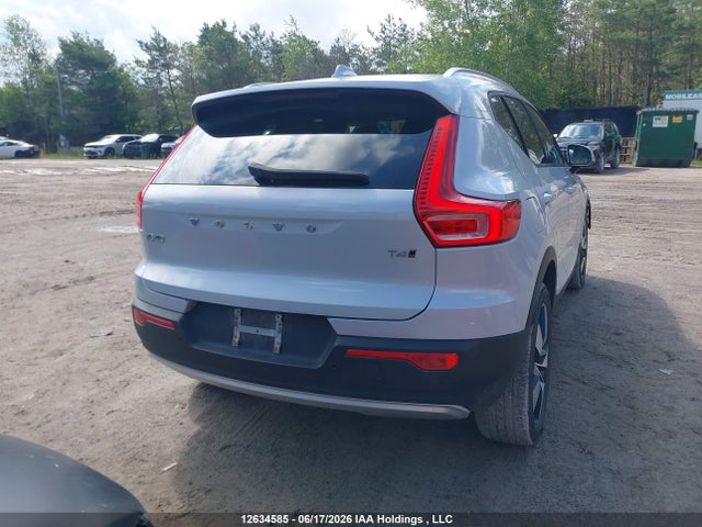 YV4AC2UK8L2175735 Volvo Xc40 T4 Momentum