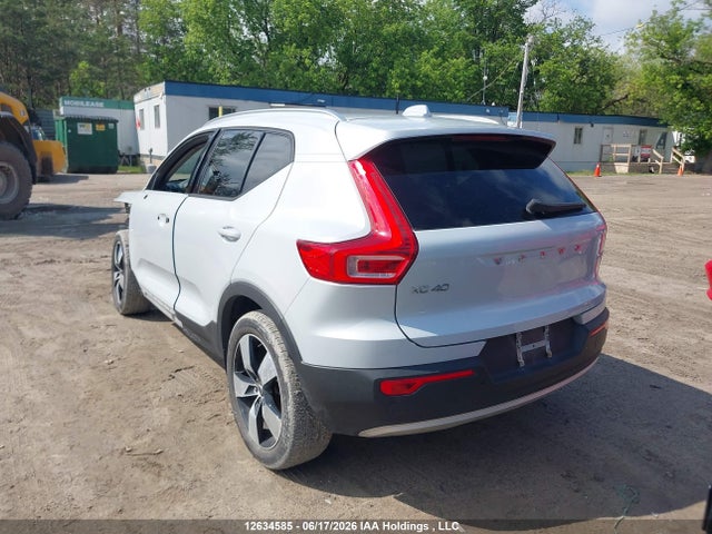 YV4AC2UK8L2175735 Volvo Xc40 T4 Momentum