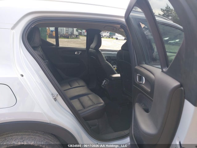 YV4AC2UK8L2175735 Volvo Xc40 T4 Momentum