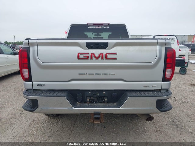 12634592 :رقم المزاد ، 1GT59ME7XNF163283 vin ، 2022 Gmc Sierra 2500hd Sle مزاد بيع