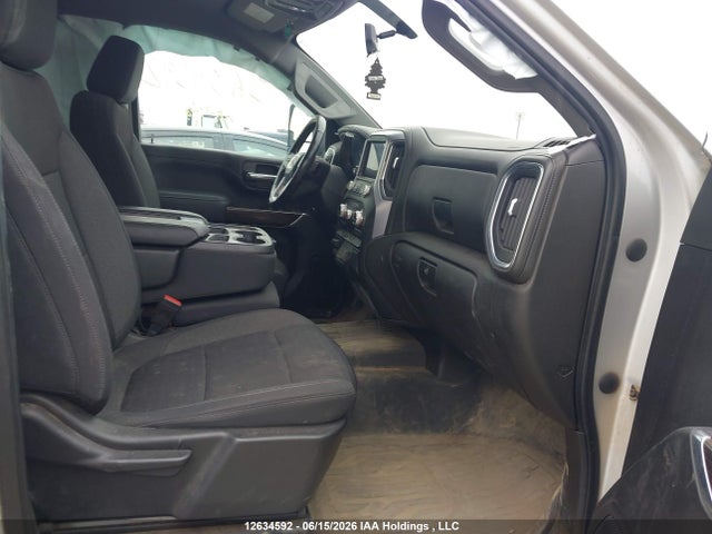 12634592 :رقم المزاد ، 1GT59ME7XNF163283 vin ، 2022 Gmc Sierra 2500hd Sle مزاد بيع