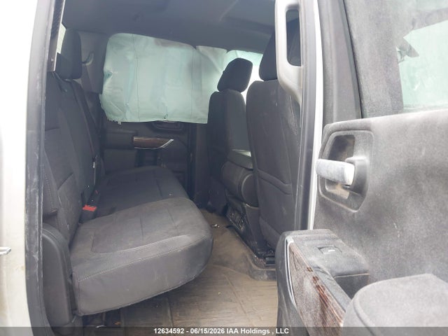12634592 :رقم المزاد ، 1GT59ME7XNF163283 vin ، 2022 Gmc Sierra 2500hd Sle مزاد بيع