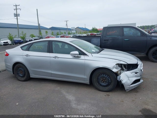 3FA6P0H73FR216446 Ford FUSION SE
