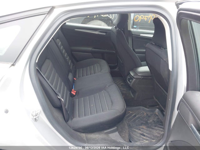 3FA6P0H73FR216446 Ford FUSION SE