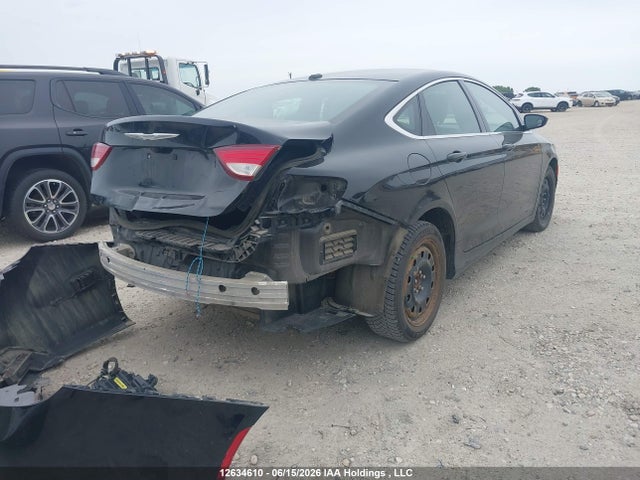 Chrysler 200 Limited 2015 1C3CCCAB5FN720710 Image 4