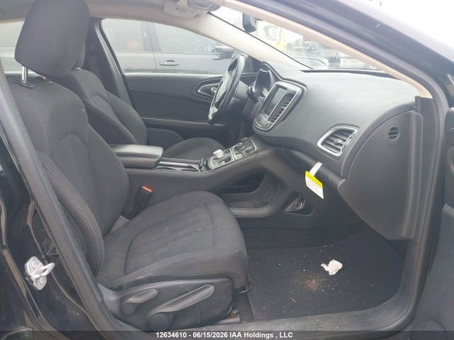 Chrysler 200 Limited 2015 1C3CCCAB5FN720710 Image 5