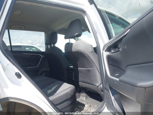 Toyota RAV4 LE 2022 2T3BWRFV6NW144153 Image 8