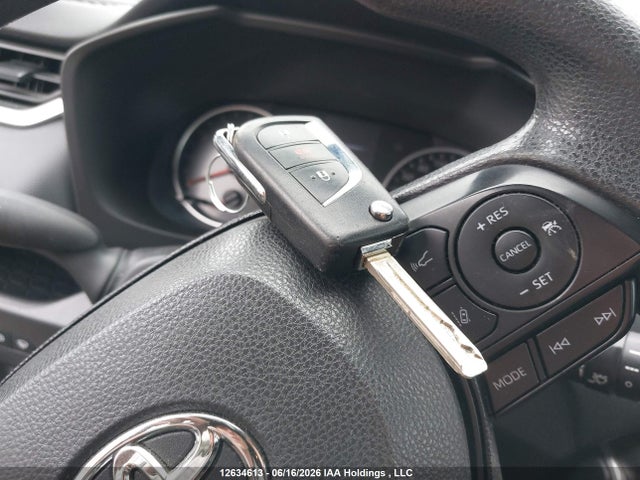 Toyota RAV4 LE 2019 2T3B1RFV9KW020551 Image 11