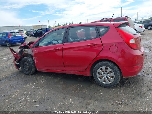 2015 Hyundai Accent Gl მანქანა იყიდება აუქციონზე, vin: KMHCT5AE6FU234278, აუქციონის ნომერი: 12634614