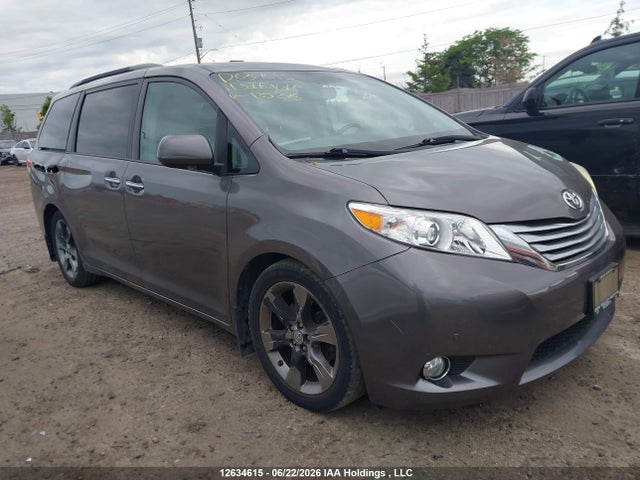 2011 Toyota Sienna Xle 7 Passenger მანქანა იყიდება აუქციონზე, vin: 5TDYK3DC8BS135245, აუქციონის ნომერი: 12634615
