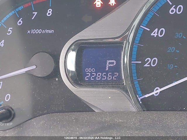 2011 Toyota Sienna Xle 7 Passenger მანქანა იყიდება აუქციონზე, vin: 5TDYK3DC8BS135245, აუქციონის ნომერი: 12634615