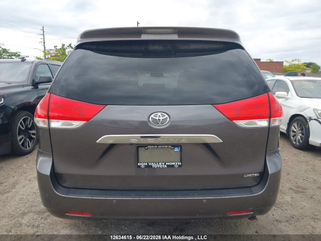 2011 Toyota Sienna Xle 7 Passenger მანქანა იყიდება აუქციონზე, vin: 5TDYK3DC8BS135245, აუქციონის ნომერი: 12634615