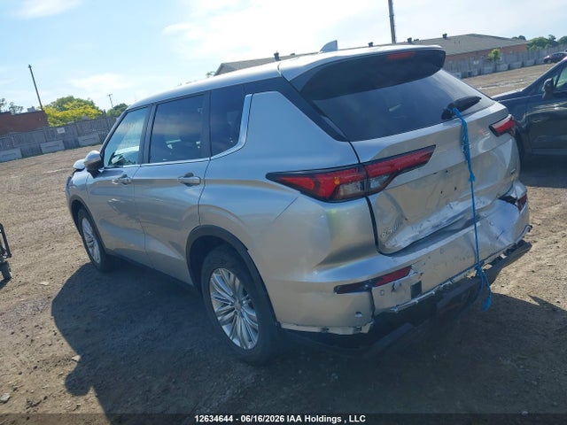 12634644 :رقم المزاد ، JA4J4TA80NZ605356 vin ، 2022 Mitsubishi Outlander Es مزاد بيع