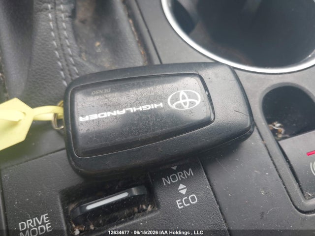 2022 Toyota Highlander Xle მანქანა იყიდება აუქციონზე, vin: 5TDGZRBH5NS232626, აუქციონის ნომერი: 12634677