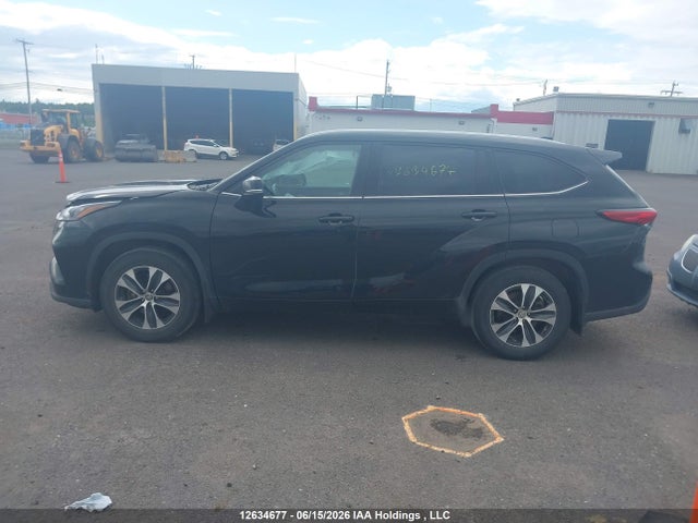 2022 Toyota Highlander Xle მანქანა იყიდება აუქციონზე, vin: 5TDGZRBH5NS232626, აუქციონის ნომერი: 12634677