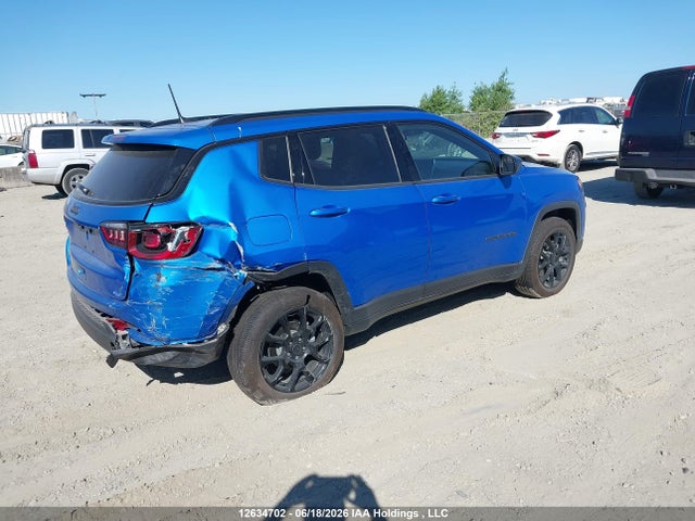Jeep Compass Latitude Lux 2025 3C4NJDFN9ST618758 Image 4