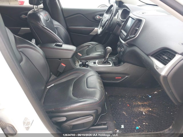 12634703 :رقم المزاد ، 1C4PJMBS4HD225706 vin ، 2017 Jeep Cherokee Trailhawk مزاد بيع